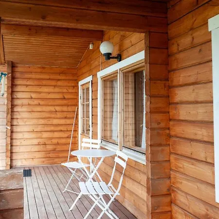 Chalet Katriina, Huom! Sijaitsee Saaressa, Locates On Island